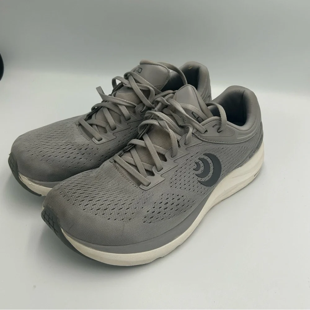 Topo Athletic Phantom 3 Road Running Shoe Sneaker Grey Size 9.5 Men’s